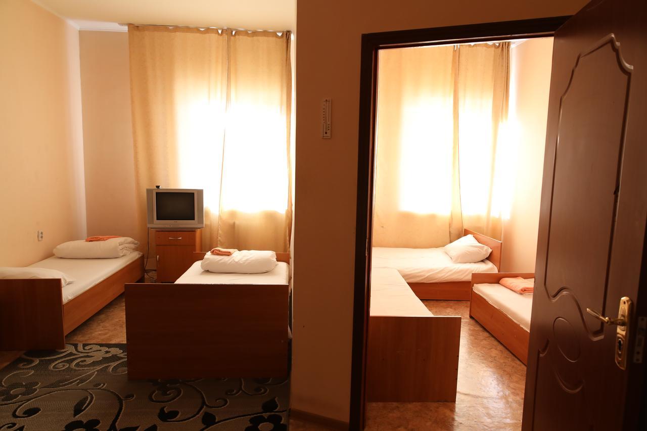 Hotel Alkuat Αστάνα Εξωτερικό φωτογραφία