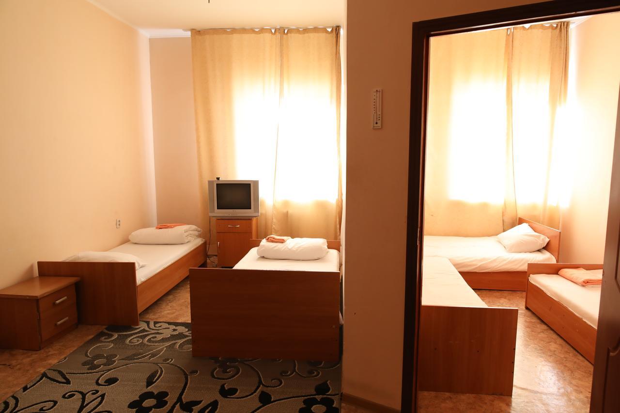 Hotel Alkuat Αστάνα Εξωτερικό φωτογραφία