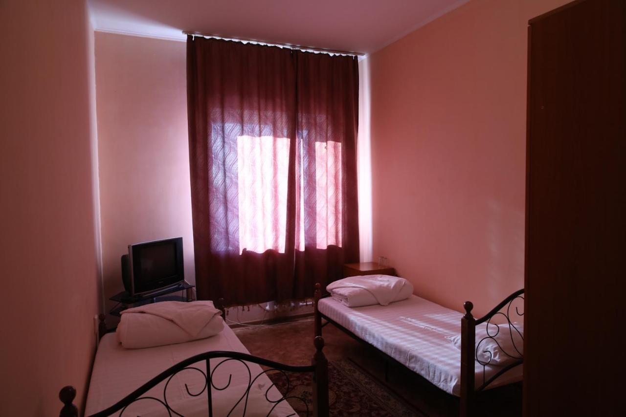 Hotel Alkuat Αστάνα Εξωτερικό φωτογραφία